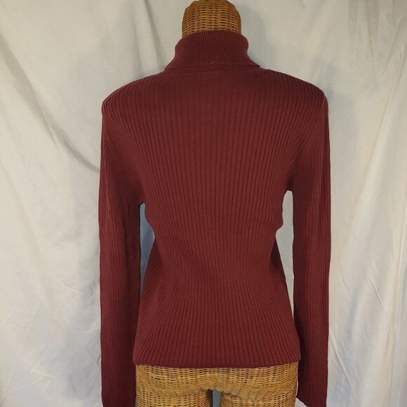 Ladies Ribbed Turtleneck Sweater in Burgundy - S - Picture 3 of 4